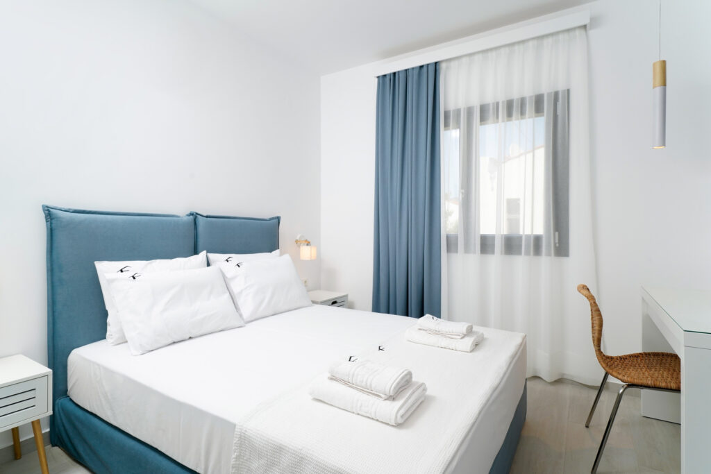 one-bedroom-apt-pool-view-10